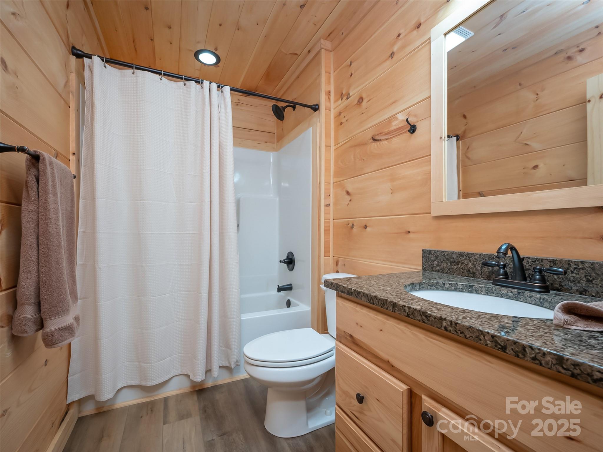 344 Wolf Trail Property Photo 17