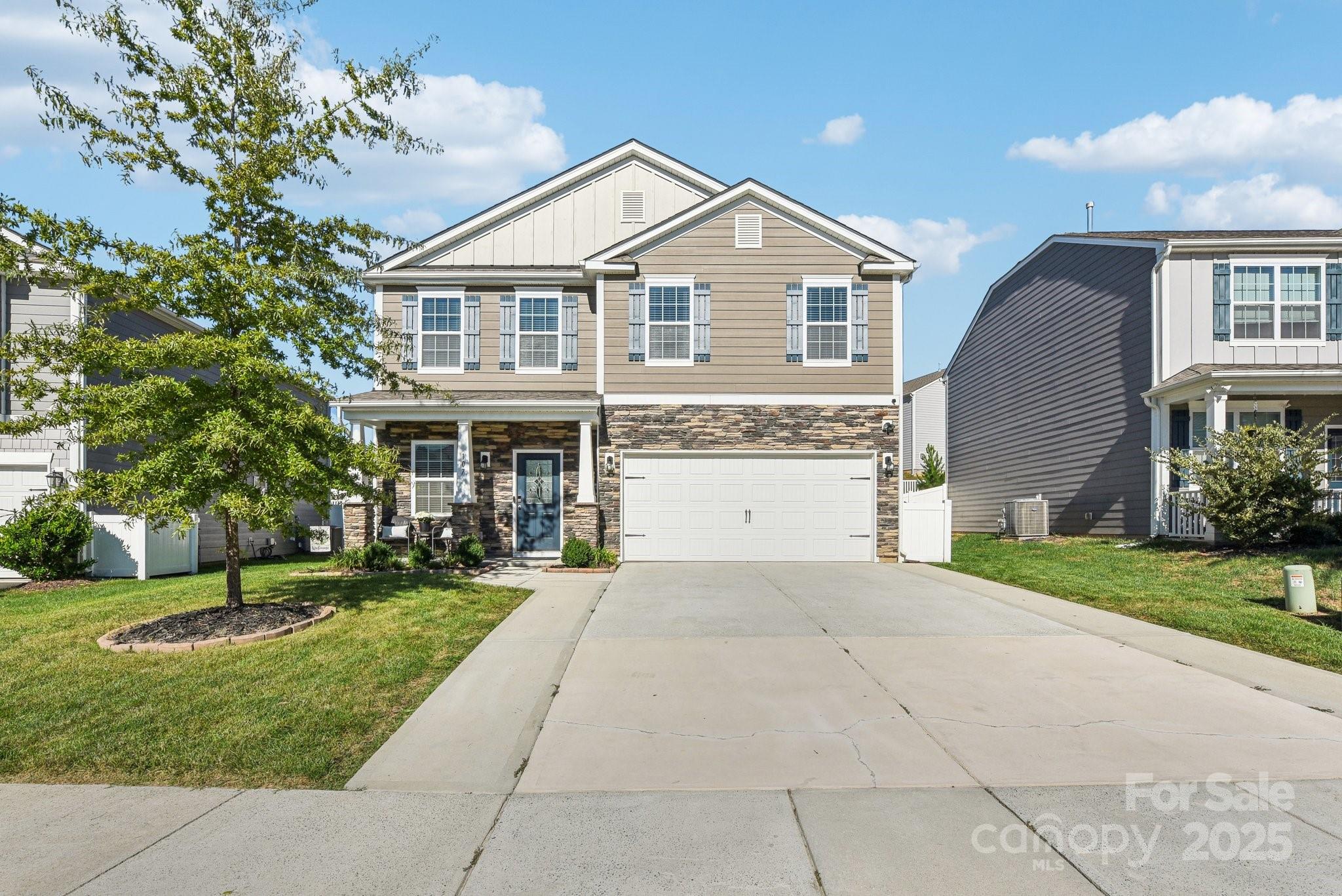 107 Gray Willow Street Property Photo