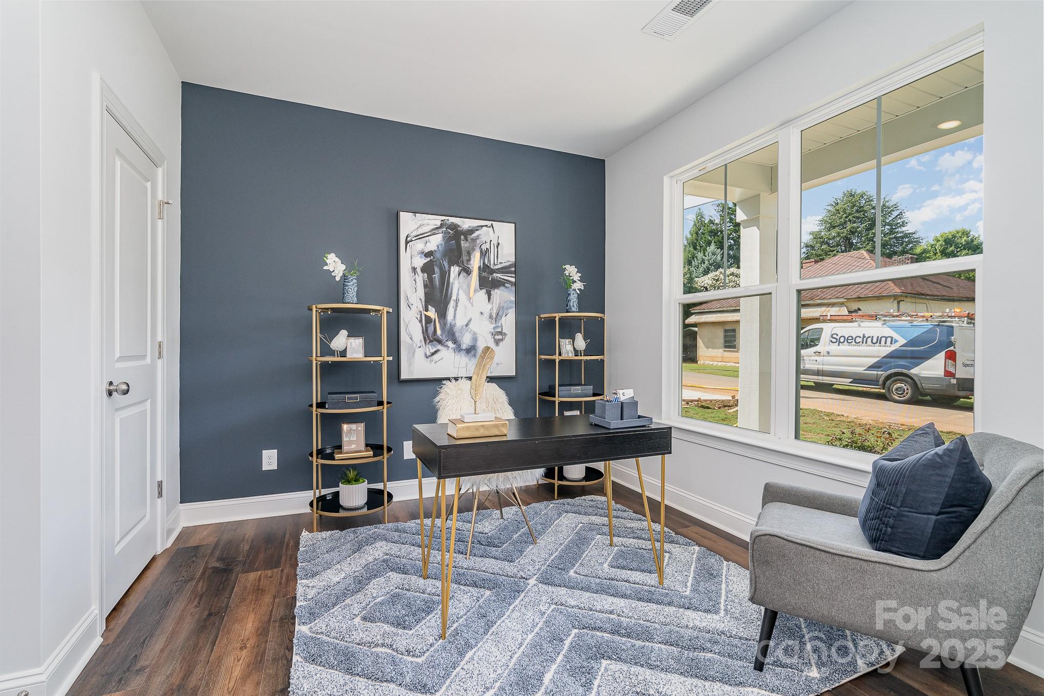 108 1st Street Property Photo 7