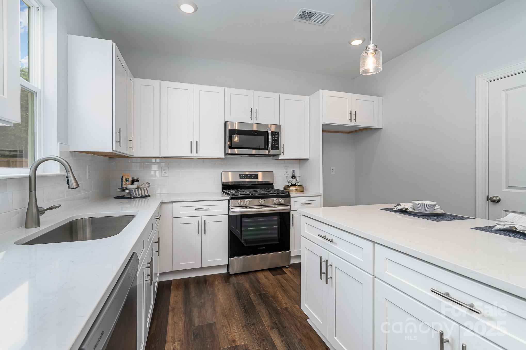 108 1st Street Property Photo 15
