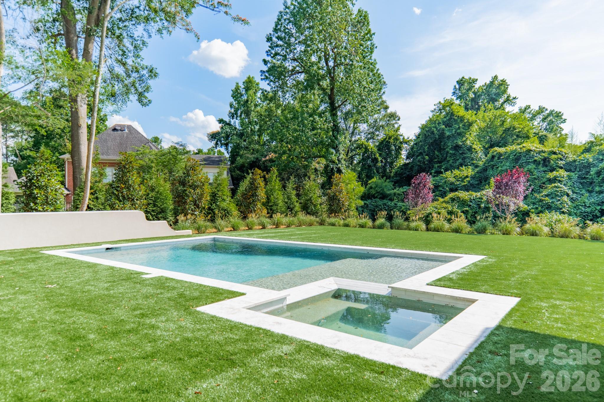 8022 Litaker Manor Court Property Photo 4