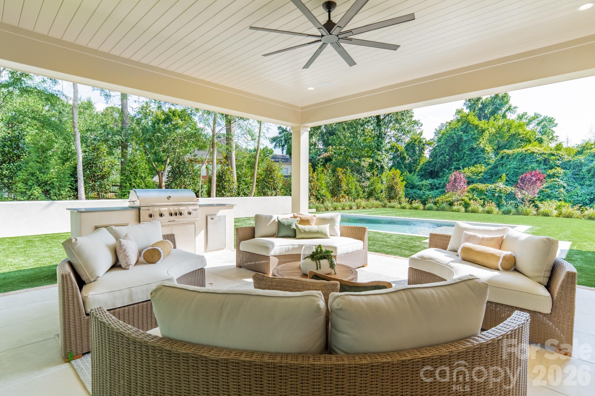 8022 Litaker Manor Court Property Photo 5