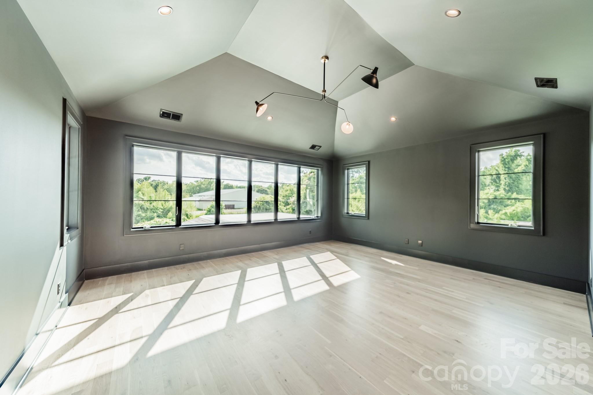 8022 Litaker Manor Court Property Photo 37