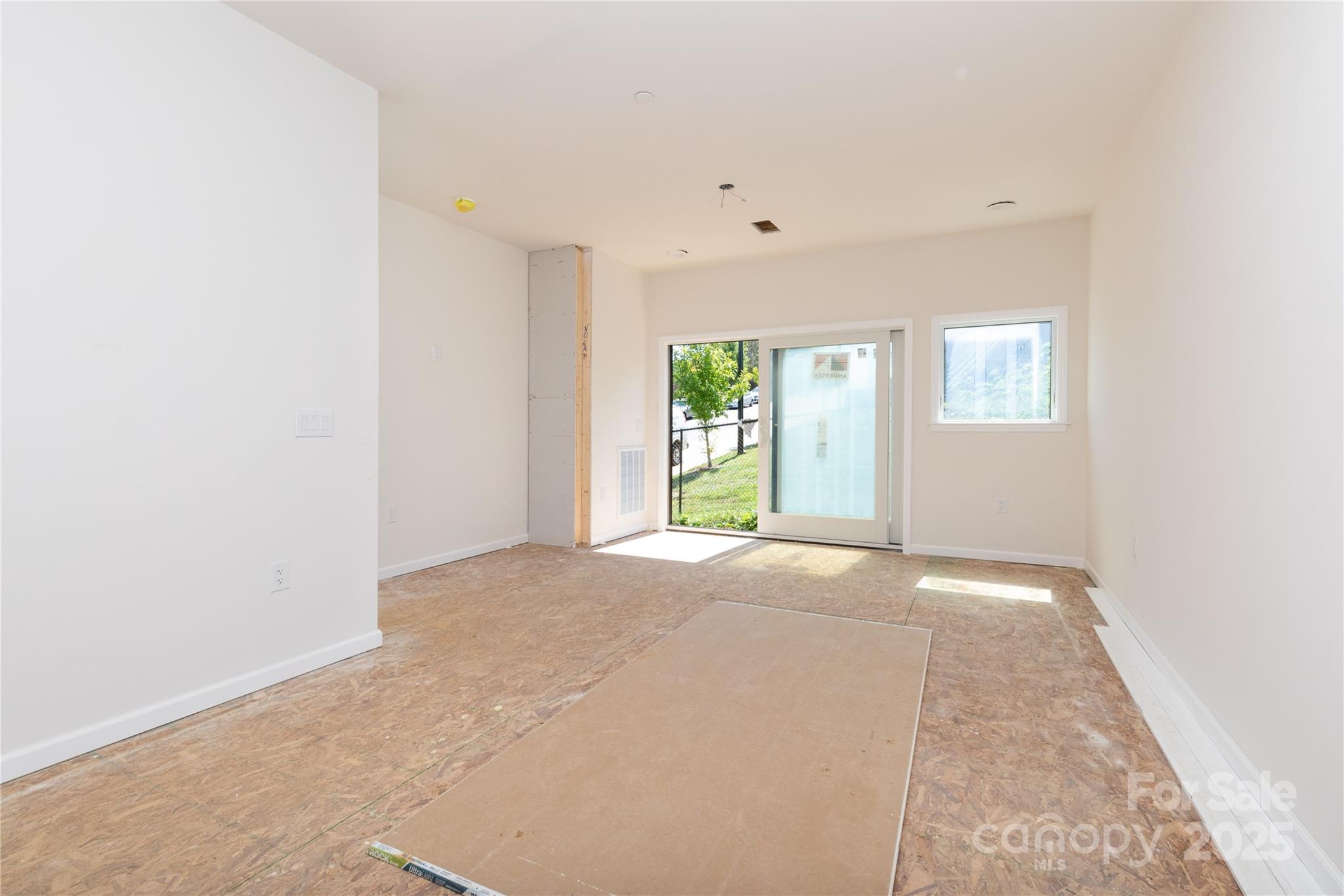3 Lee Garden Lane 105 Property Photo 6