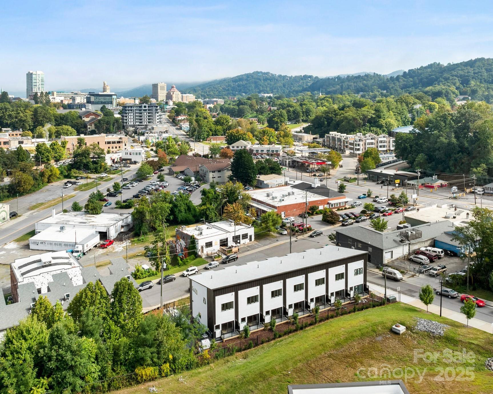 3 Lee Garden Lane 105 Property Photo 7