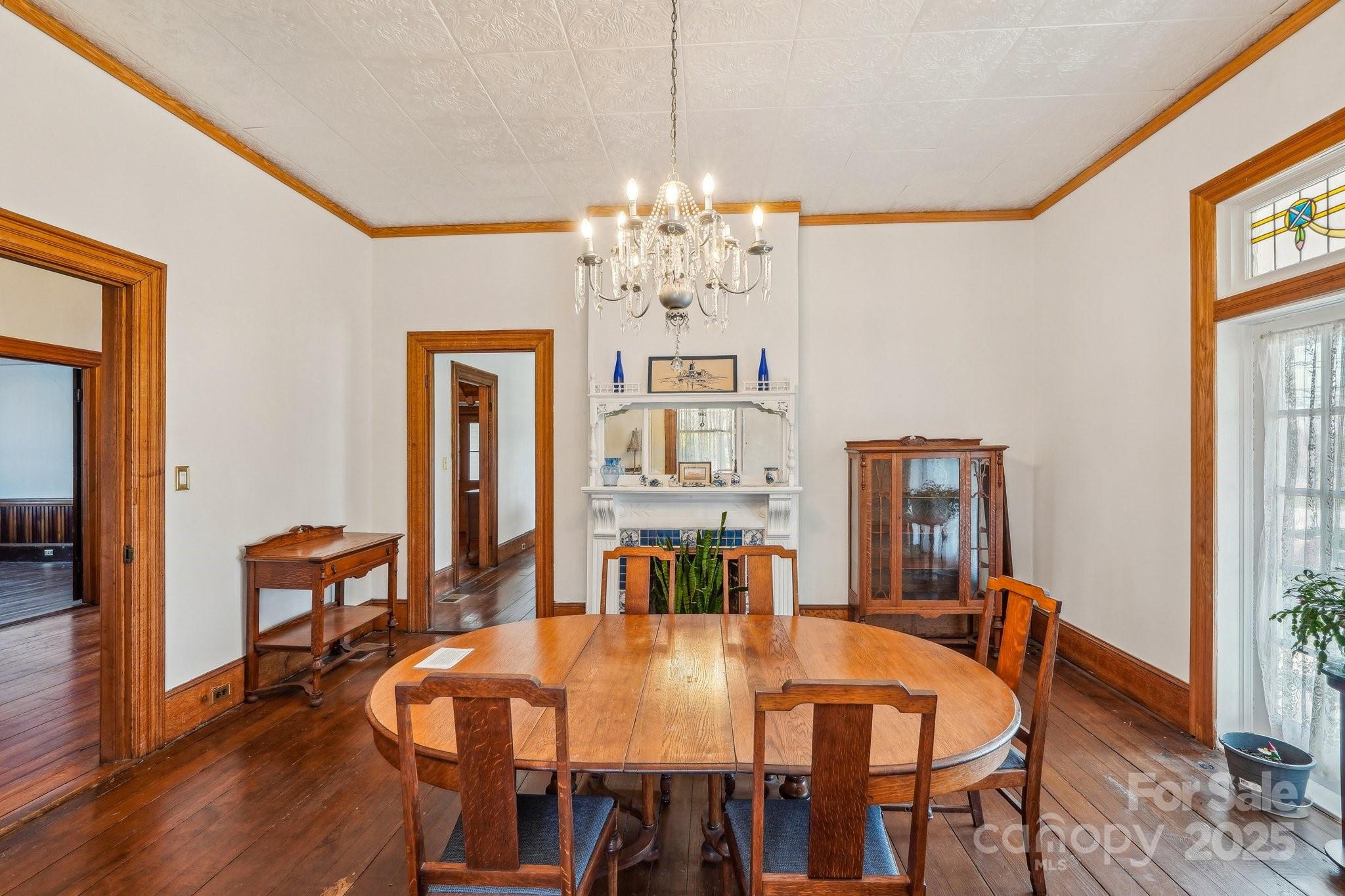 404 W Kerr Street Property Photo 10