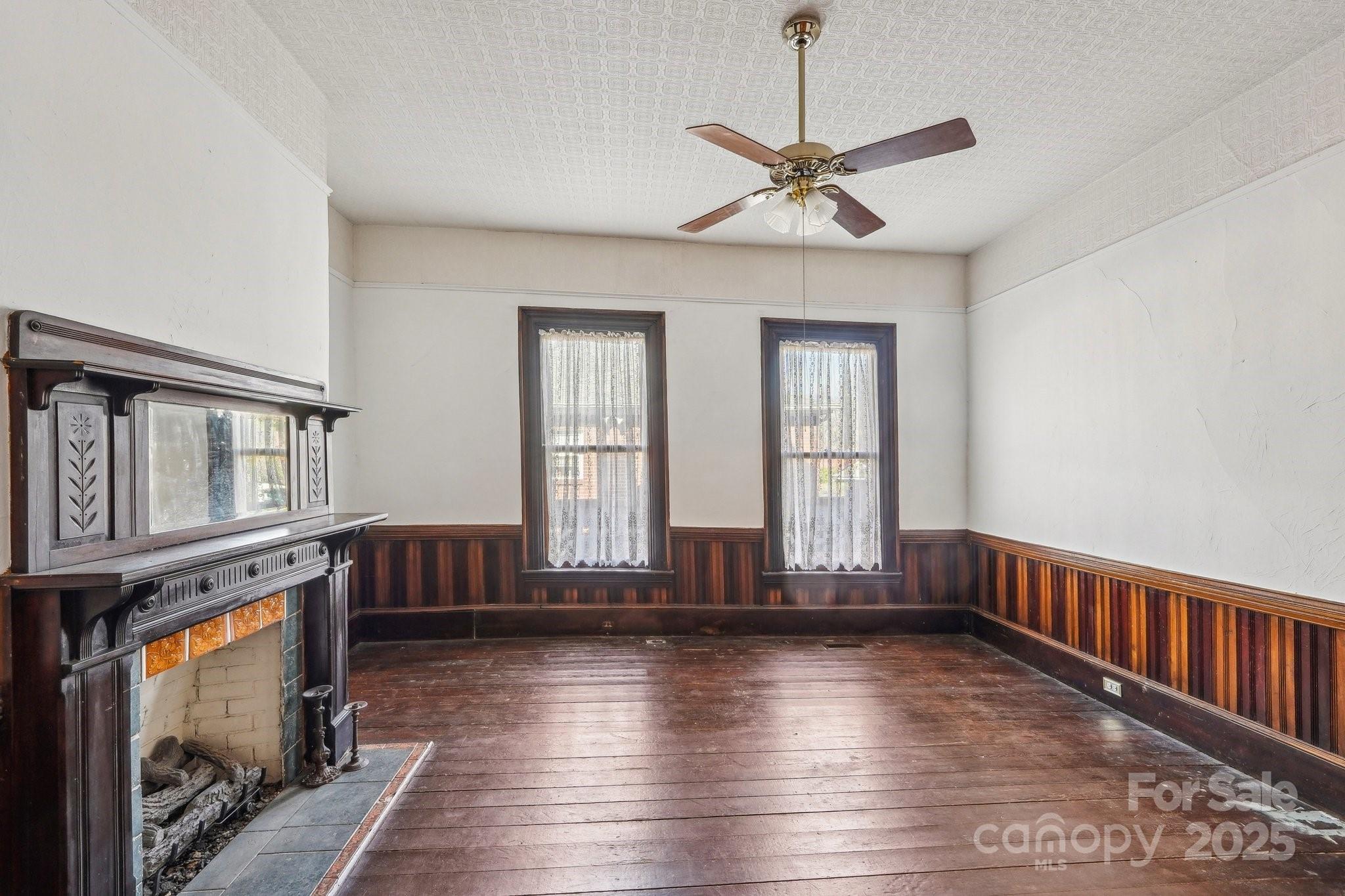 404 W Kerr Street Property Photo 15