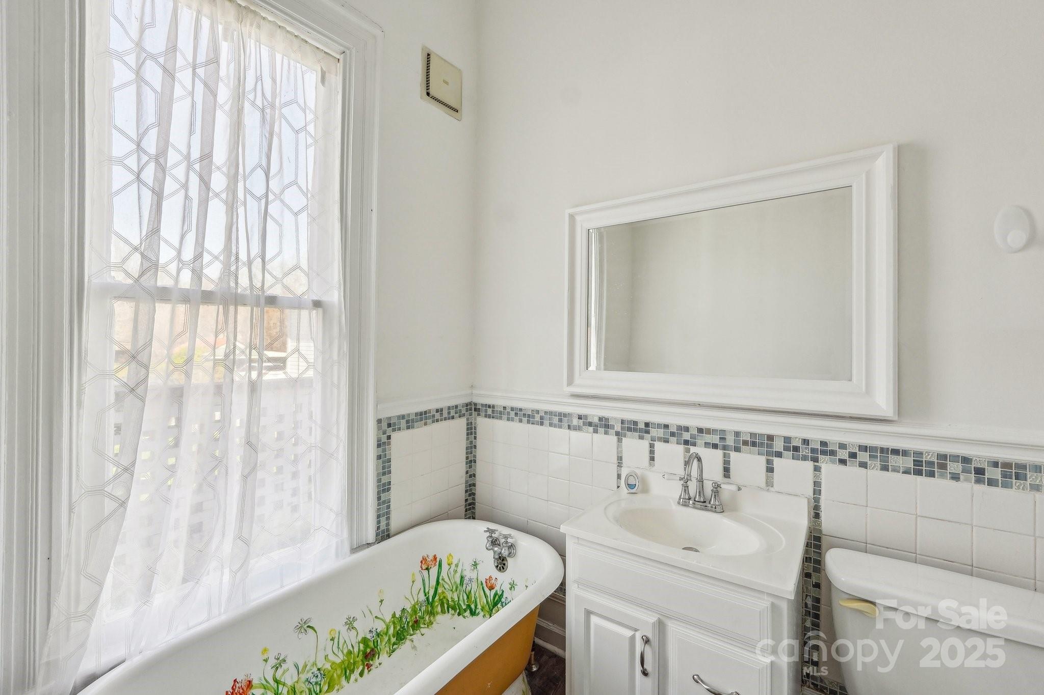 404 W Kerr Street Property Photo 17