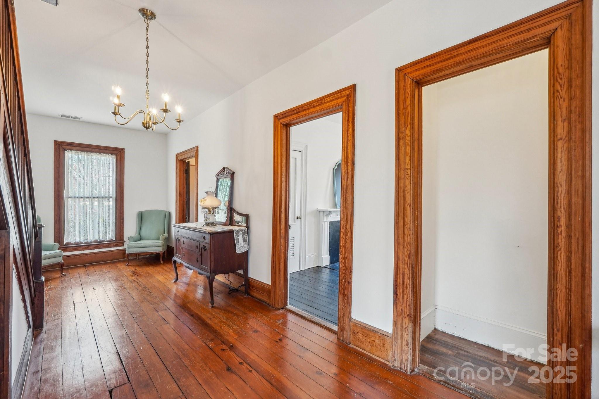 404 W Kerr Street Property Photo 22