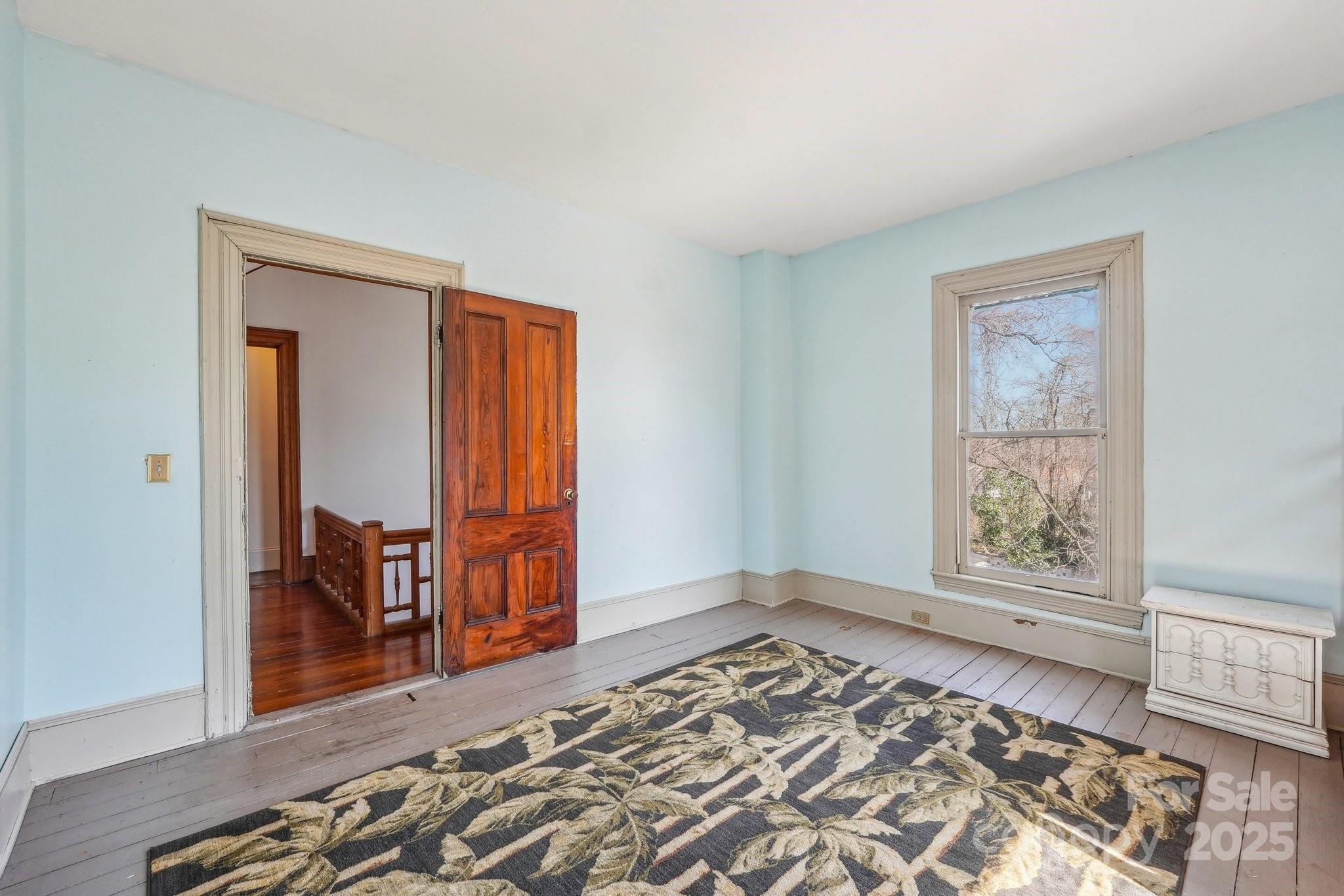 404 W Kerr Street Property Photo 24