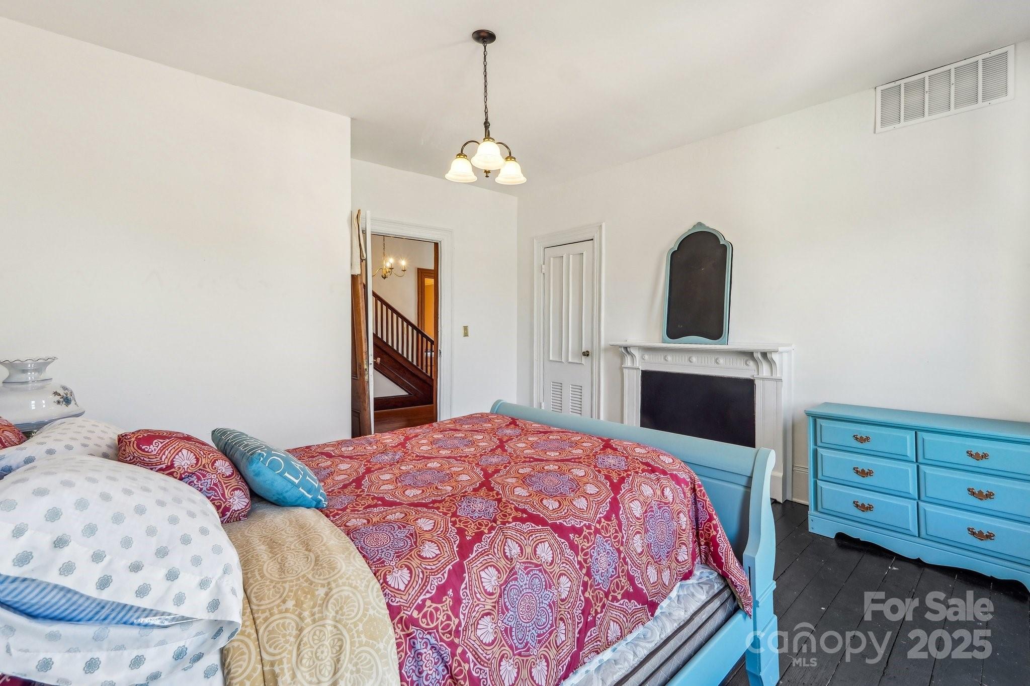 404 W Kerr Street Property Photo 26