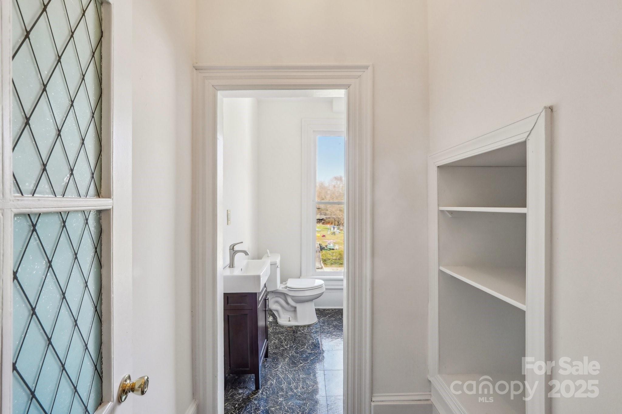 404 W Kerr Street Property Photo 32