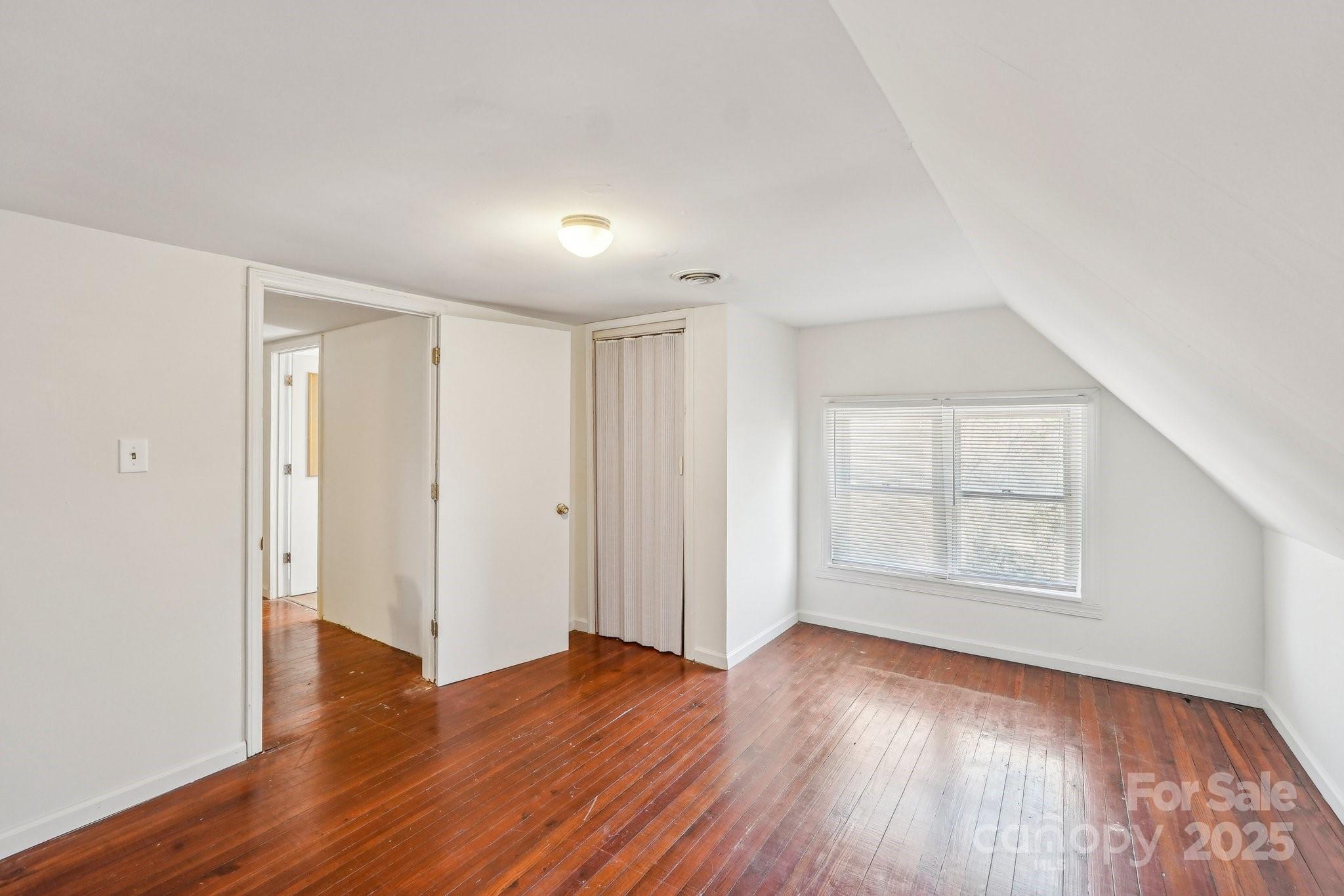 404 W Kerr Street Property Photo 36