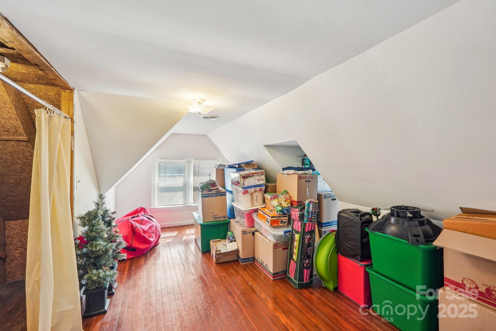 404 W Kerr Street Property Photo 39