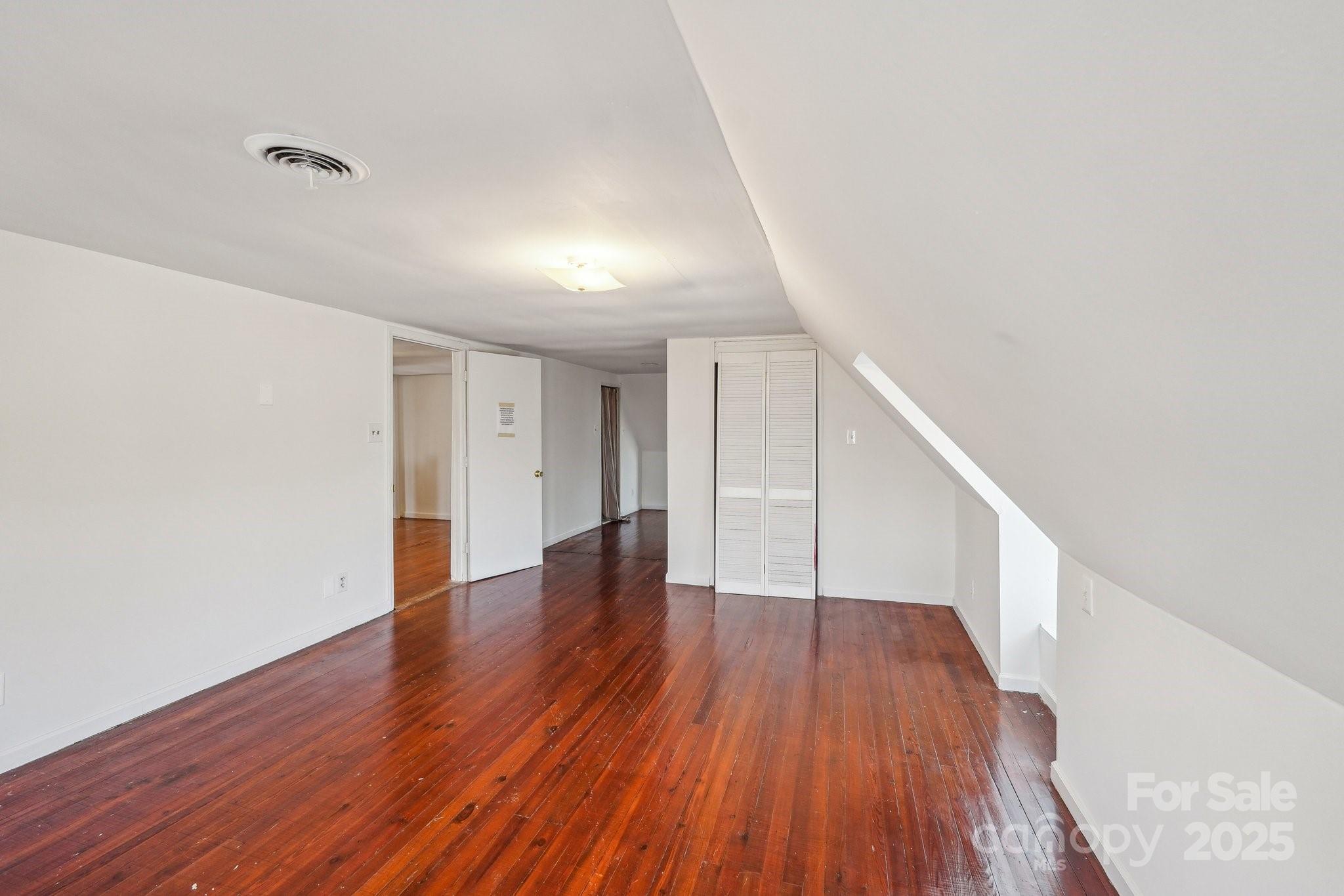 404 W Kerr Street Property Photo 41