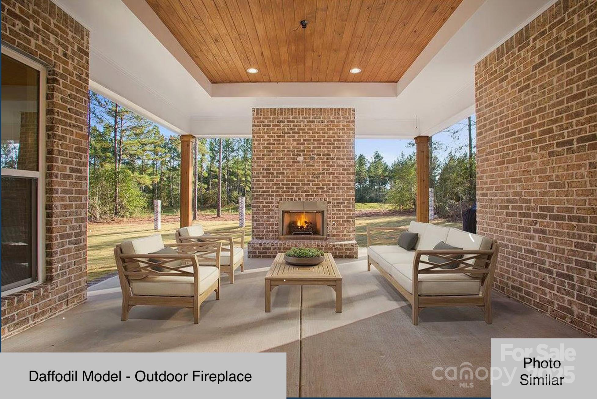 52 W Park Avenue Property Photo 6