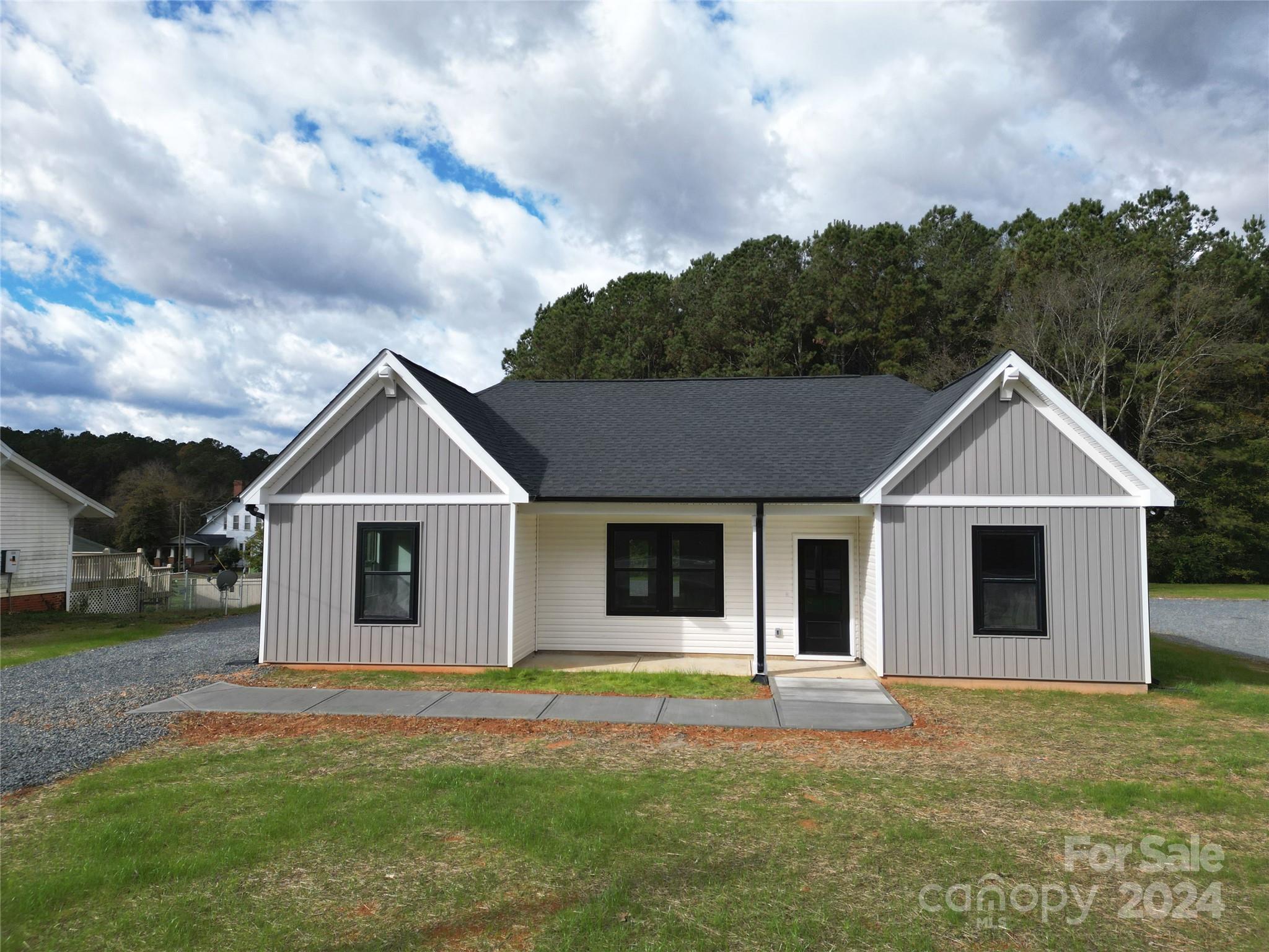 9605 Hwy 52 None 4 Property Photo 1