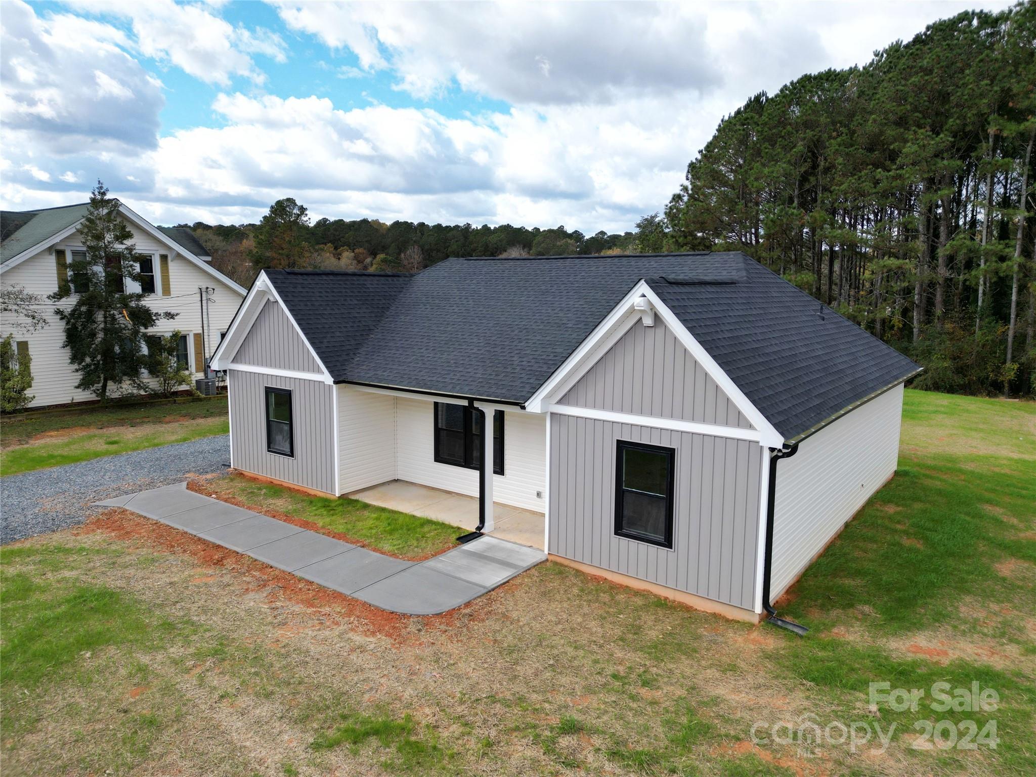9605 Hwy 52 None 4 Property Photo 3