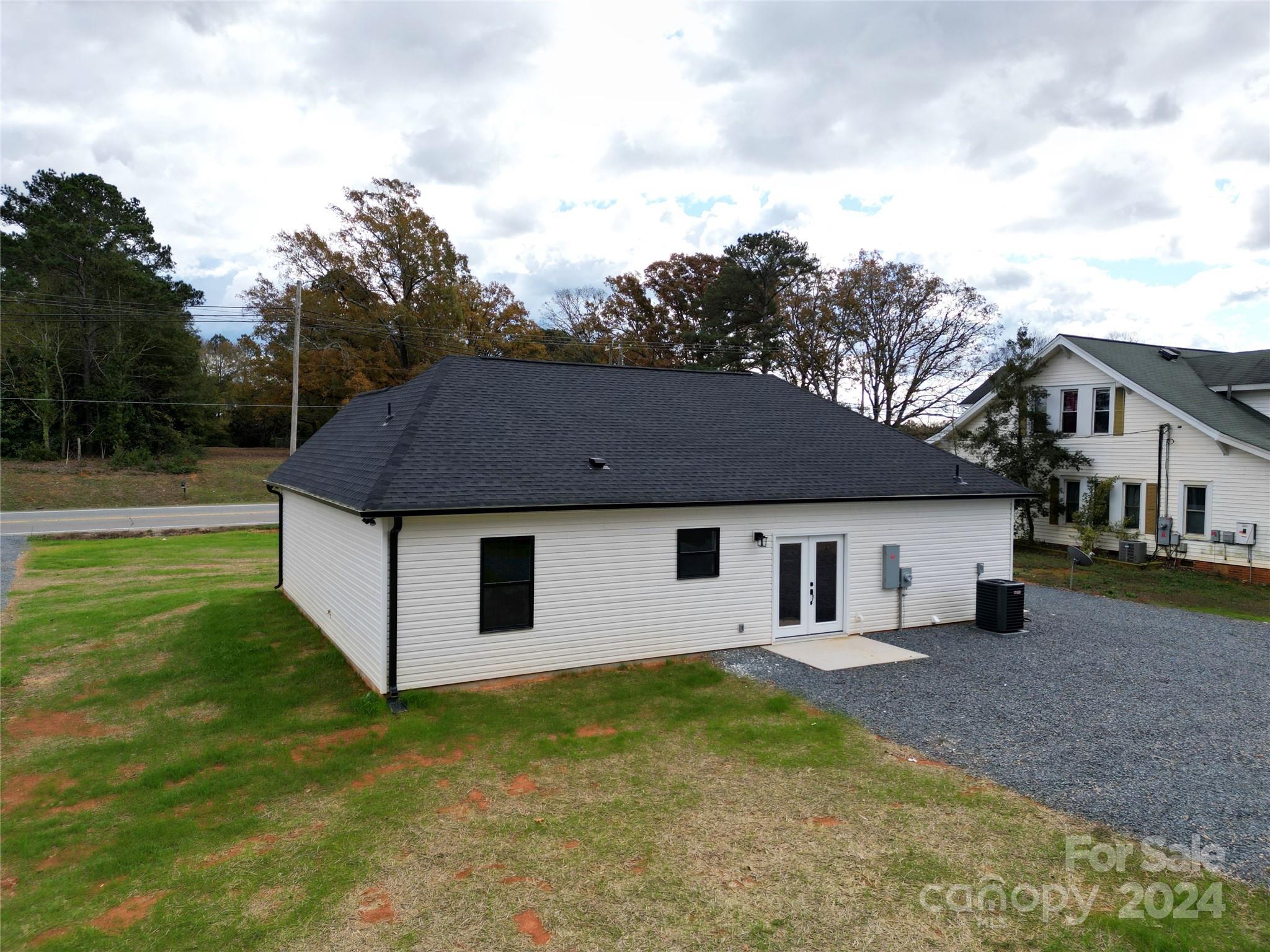 9605 Hwy 52 None 4 Property Photo 7