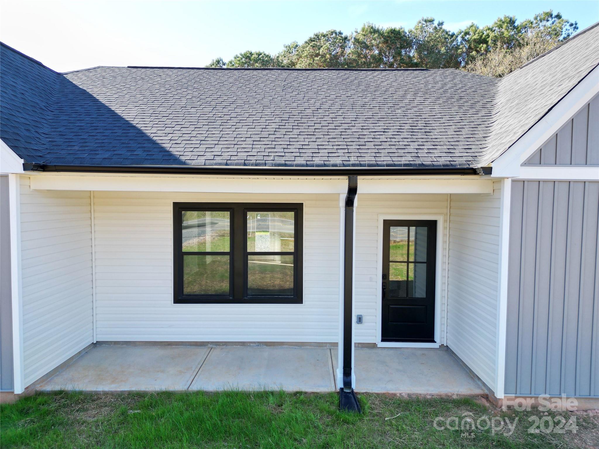 9605 Hwy 52 None 4 Property Photo 8
