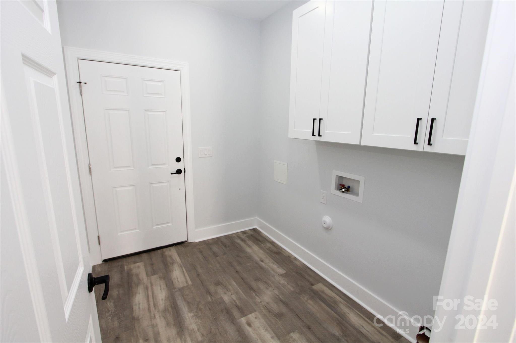 9605 Hwy 52 None 4 Property Photo 16