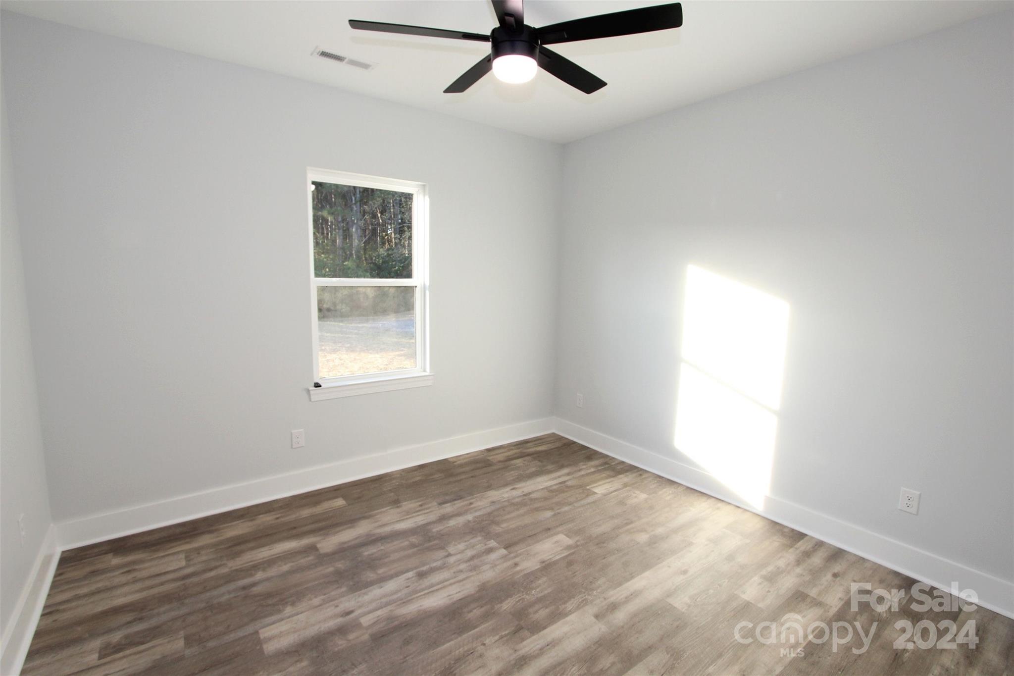9605 Hwy 52 None 4 Property Photo 30