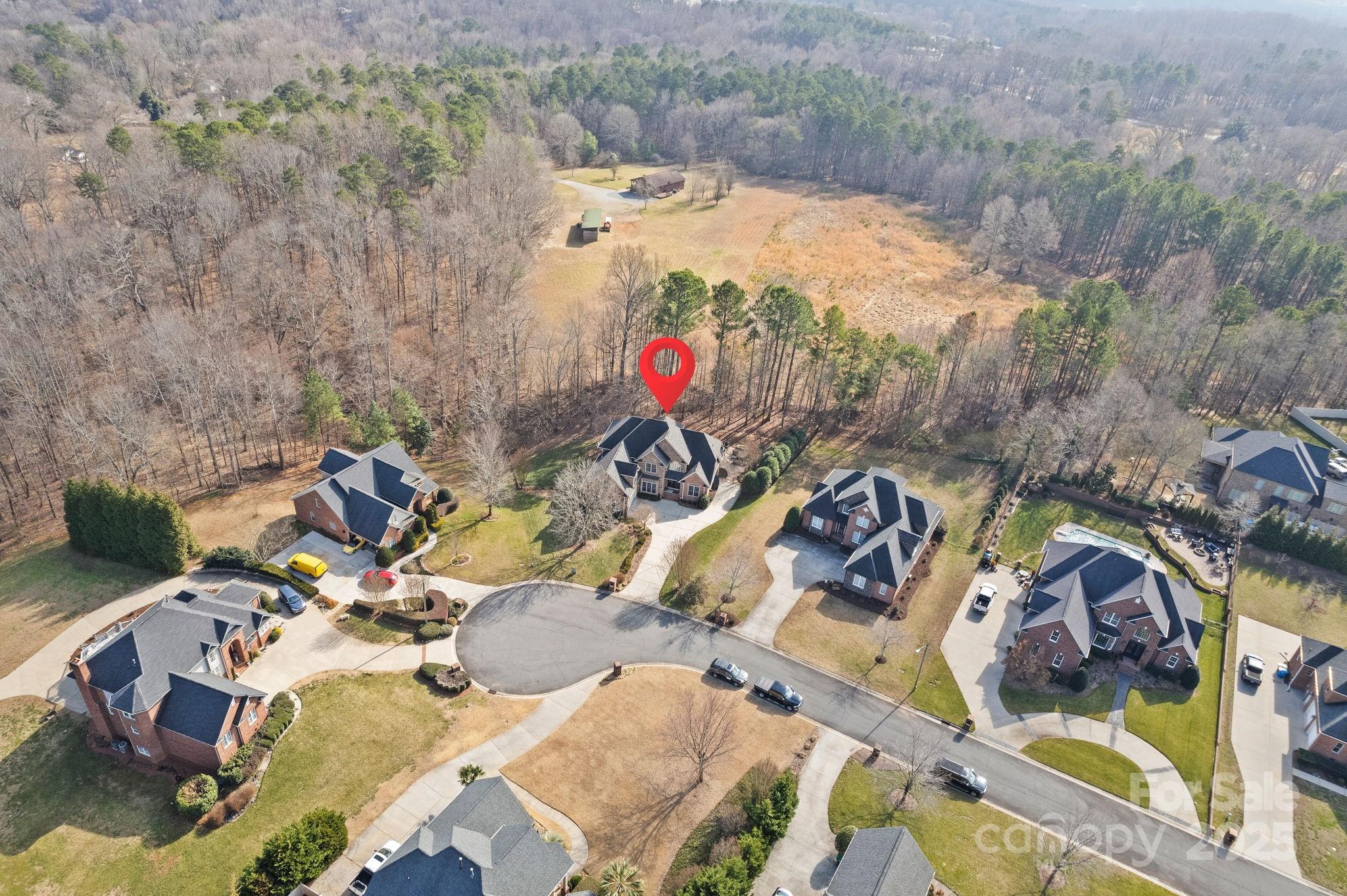 2012 Tomshire Drive Property Photo 5