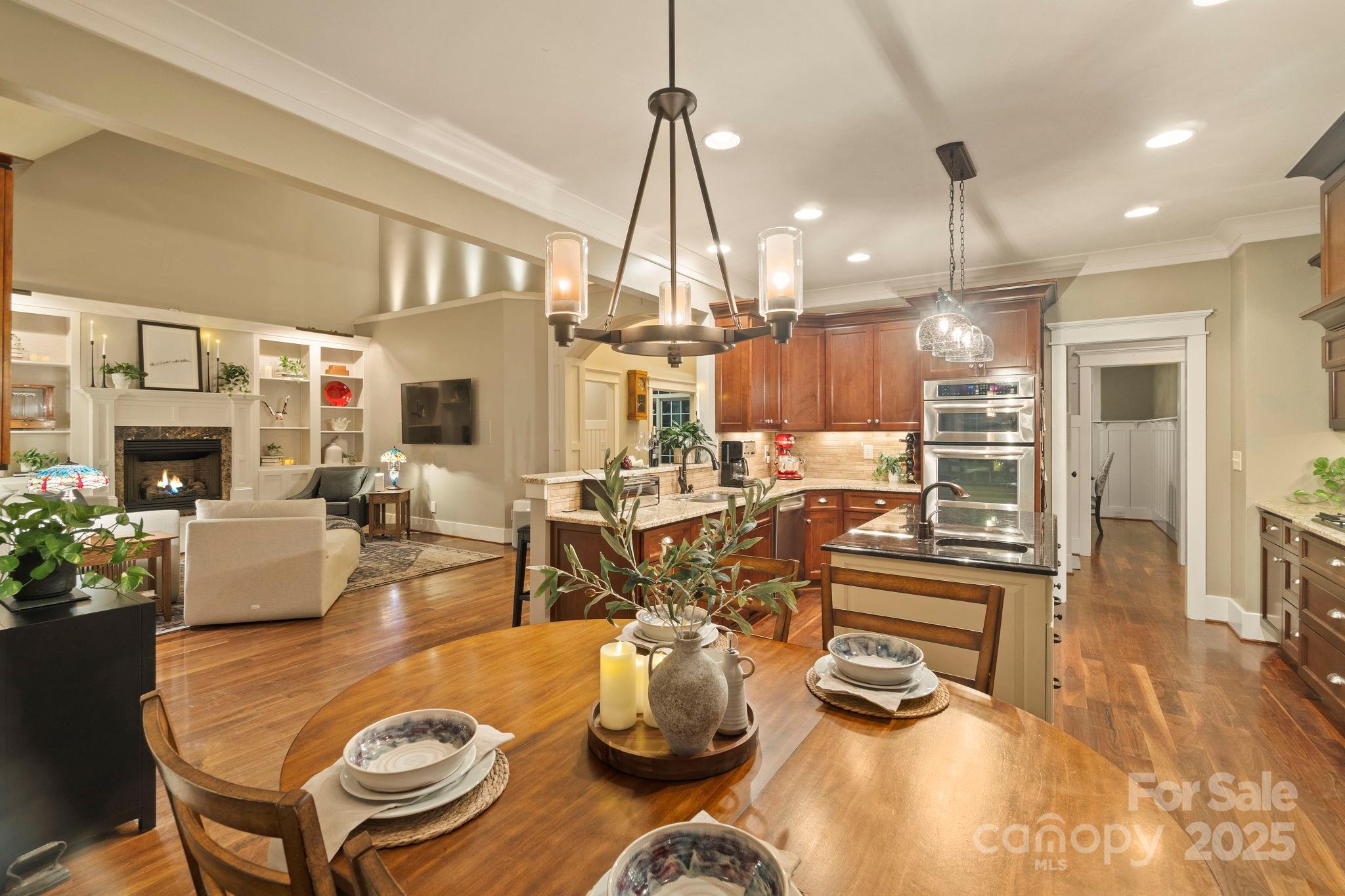 2012 Tomshire Drive Property Photo 8