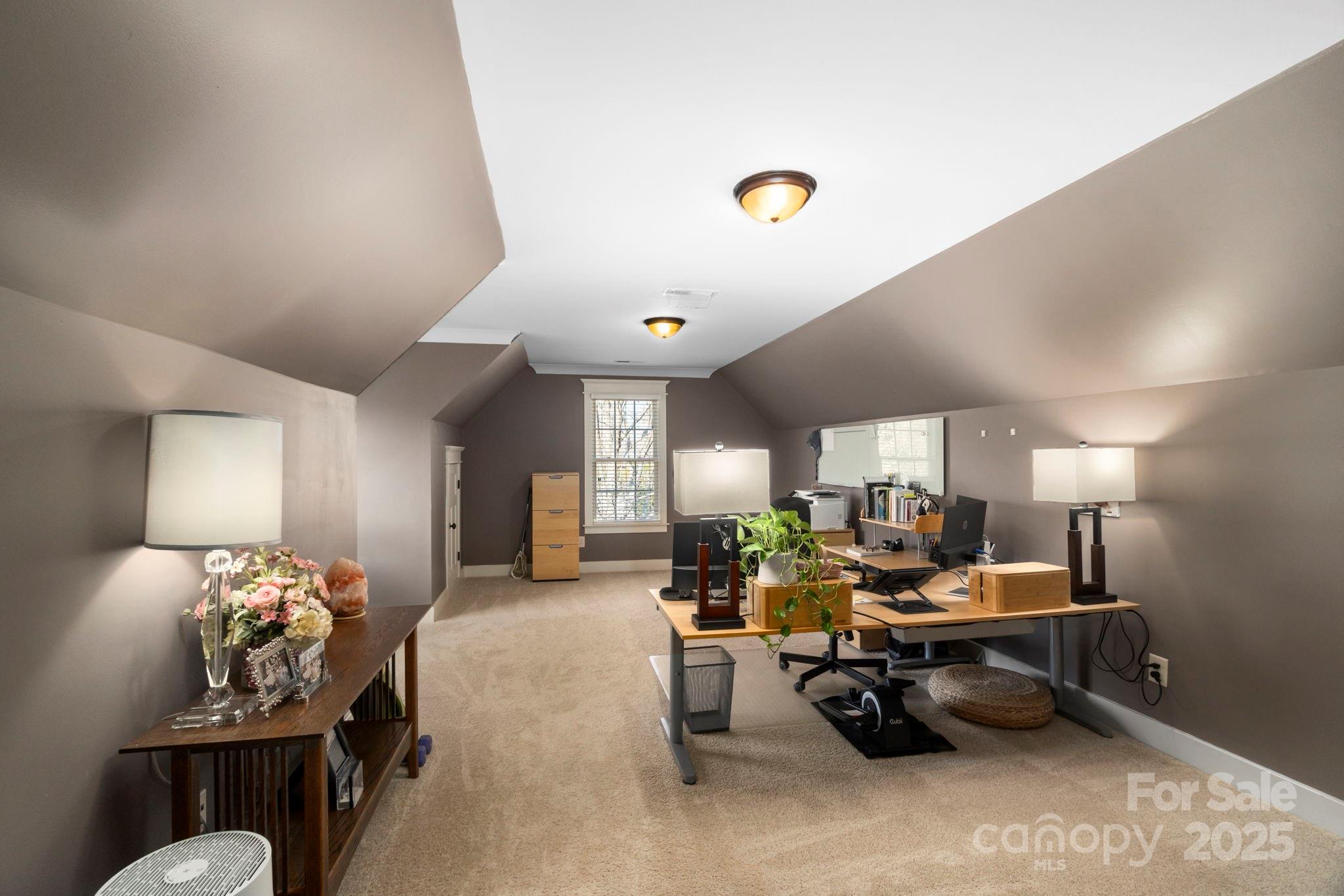 2012 Tomshire Drive Property Photo 17