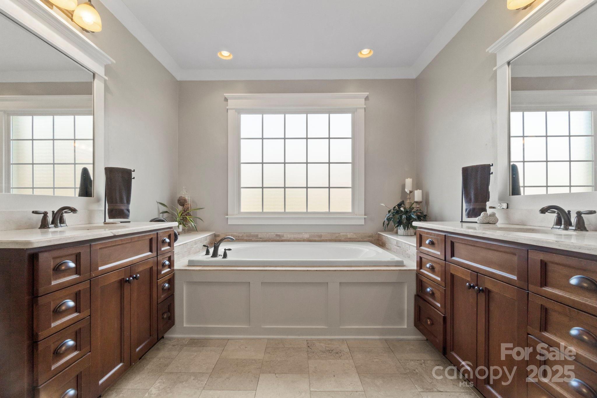2012 Tomshire Drive Property Photo 25
