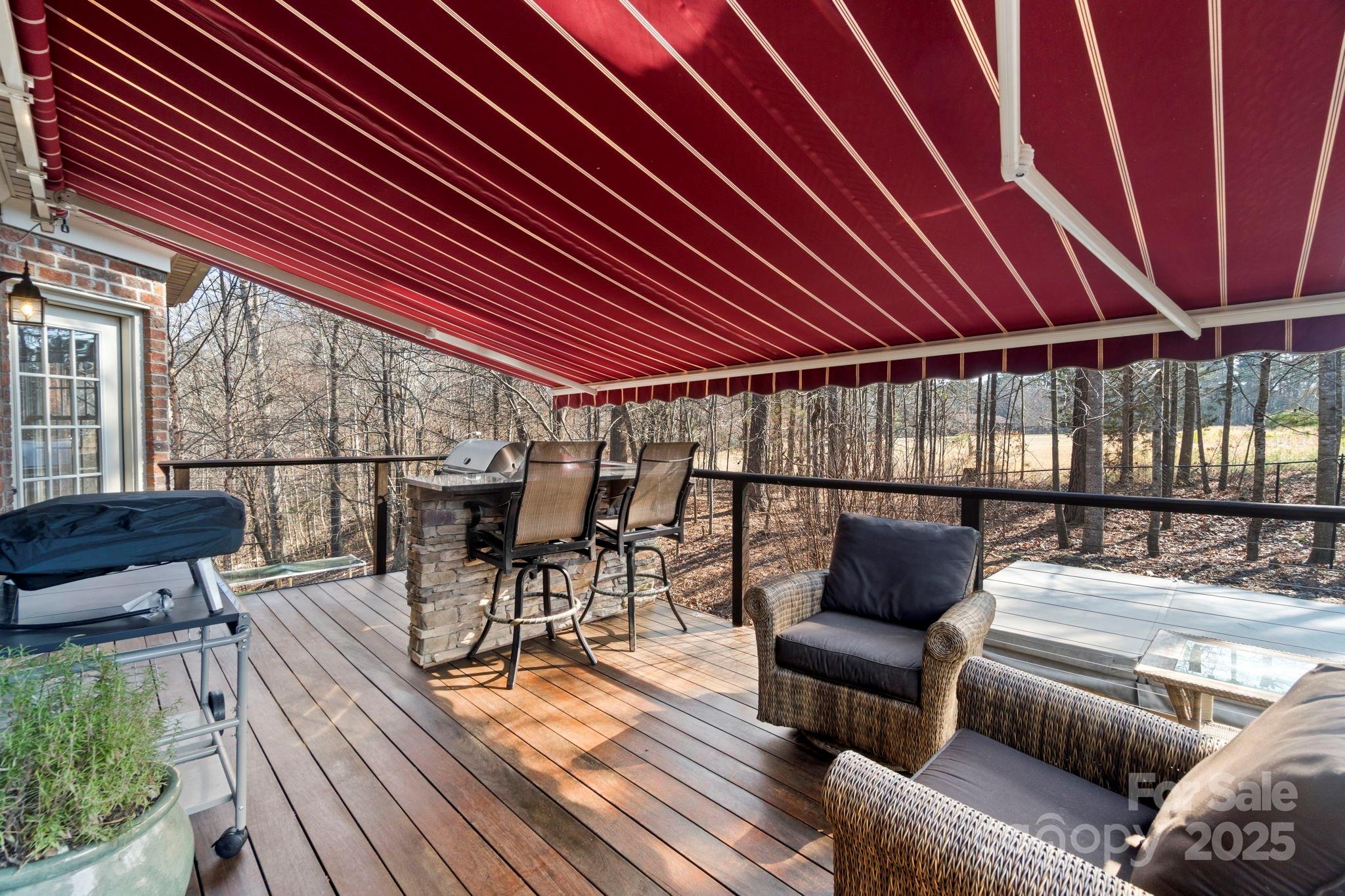 2012 Tomshire Drive Property Photo 44