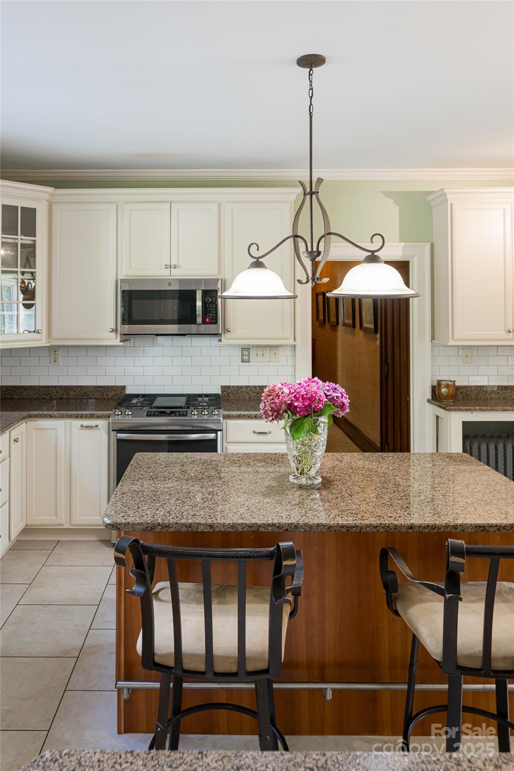 436 Vanderbilt Road Property Photo 13