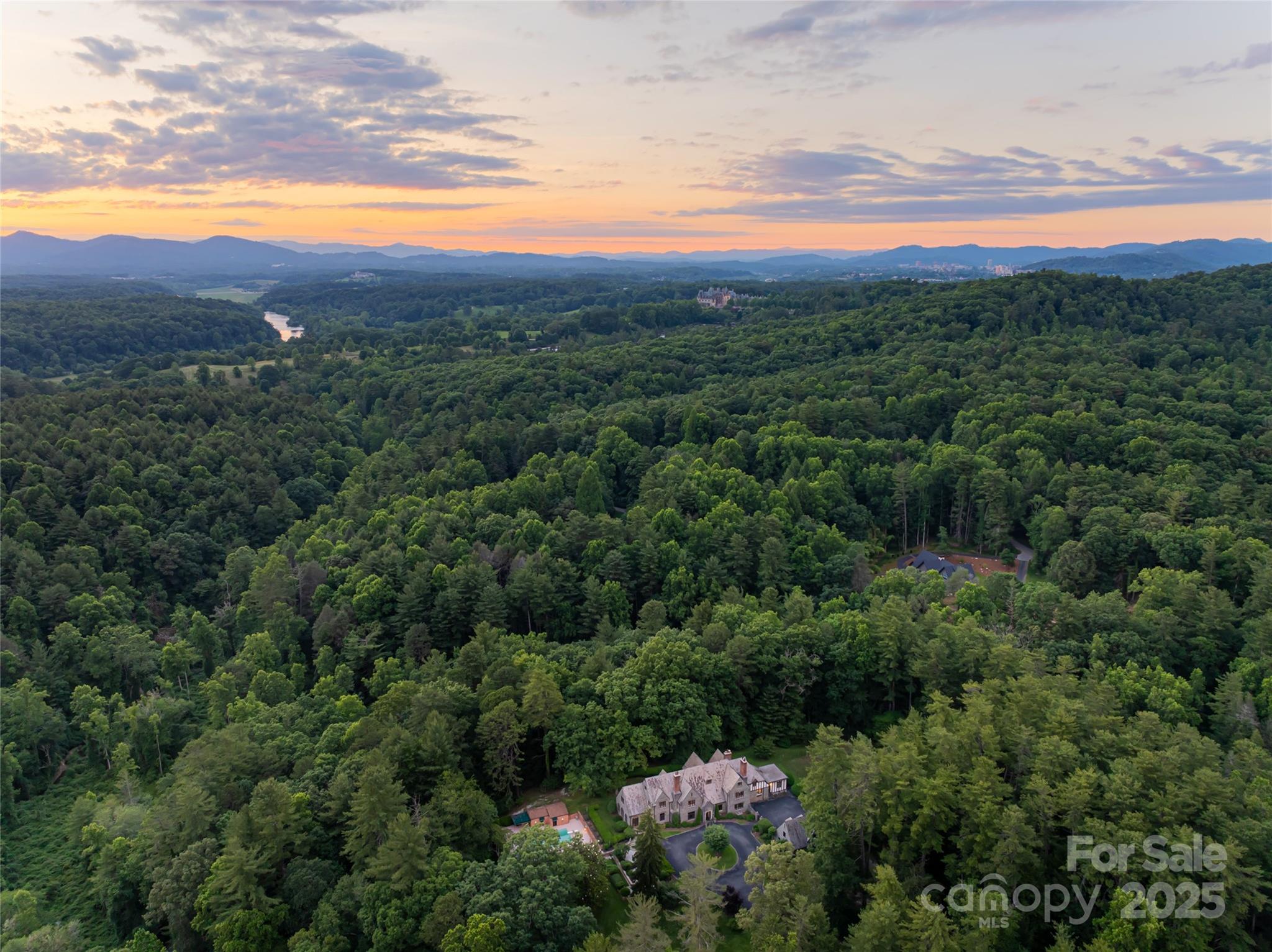 436 Vanderbilt Road Property Photo 48