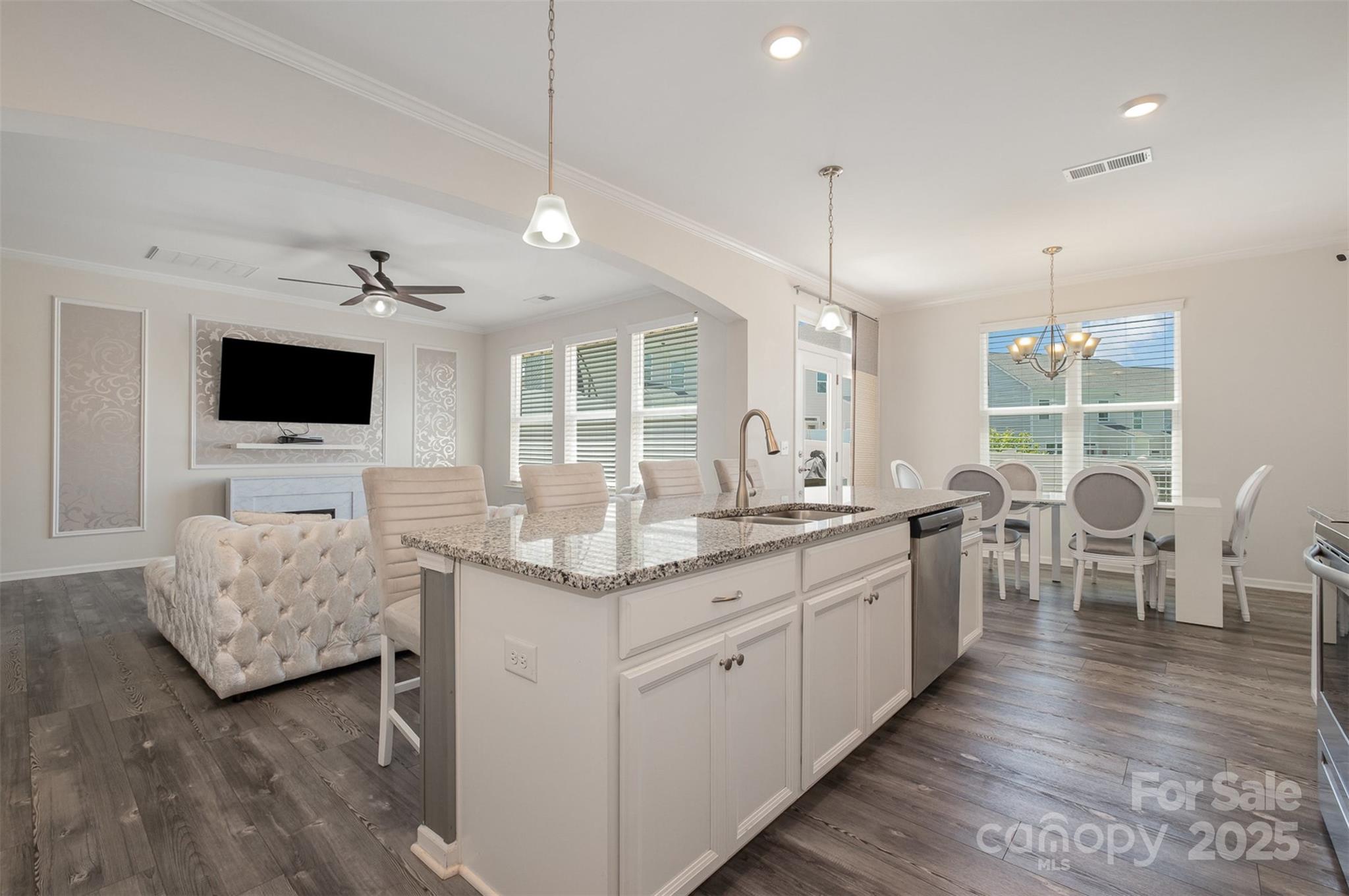 764 River Park Road Property Photo 12