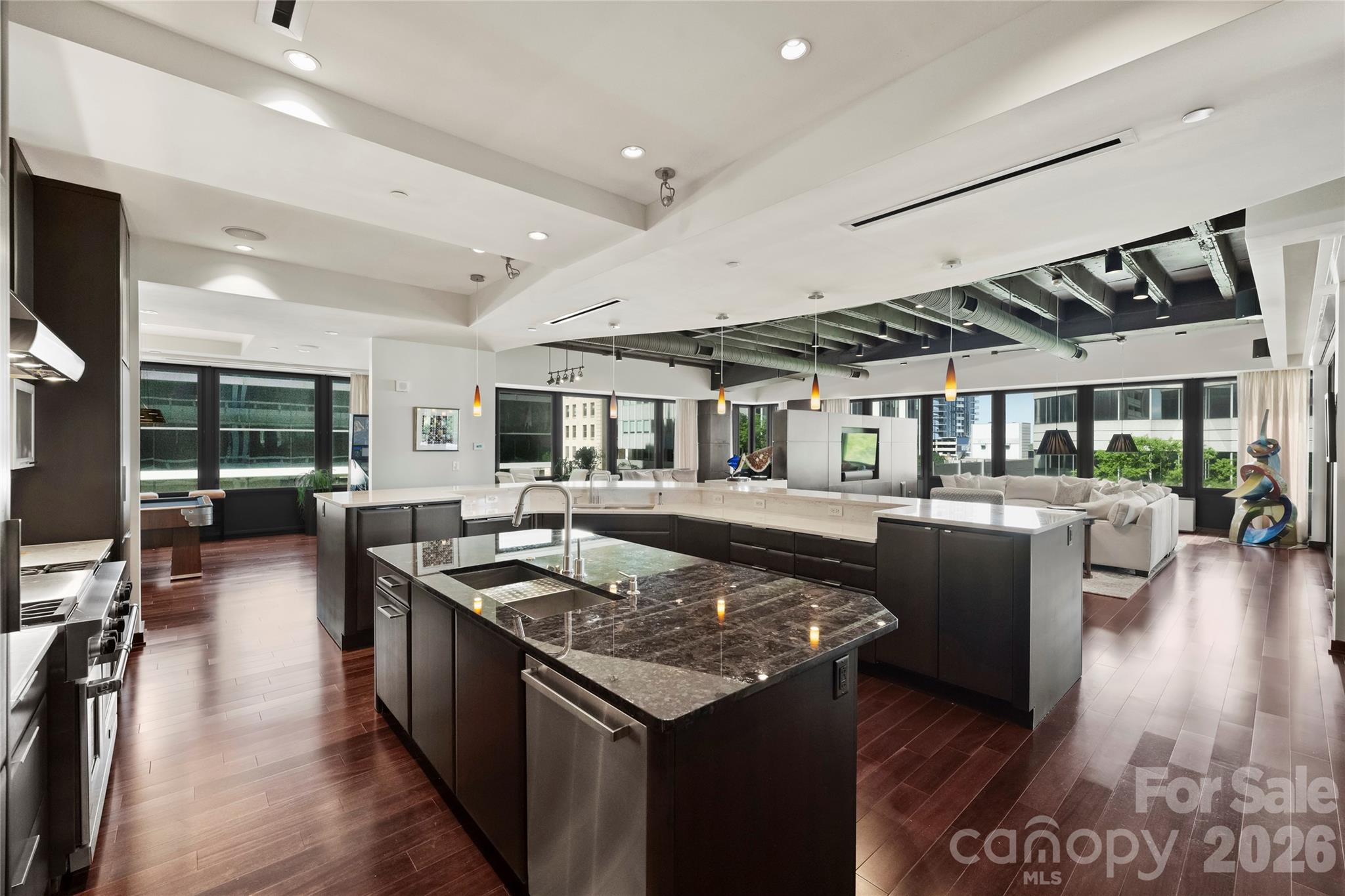 139 S Tryon Street 6 Property Photo 2