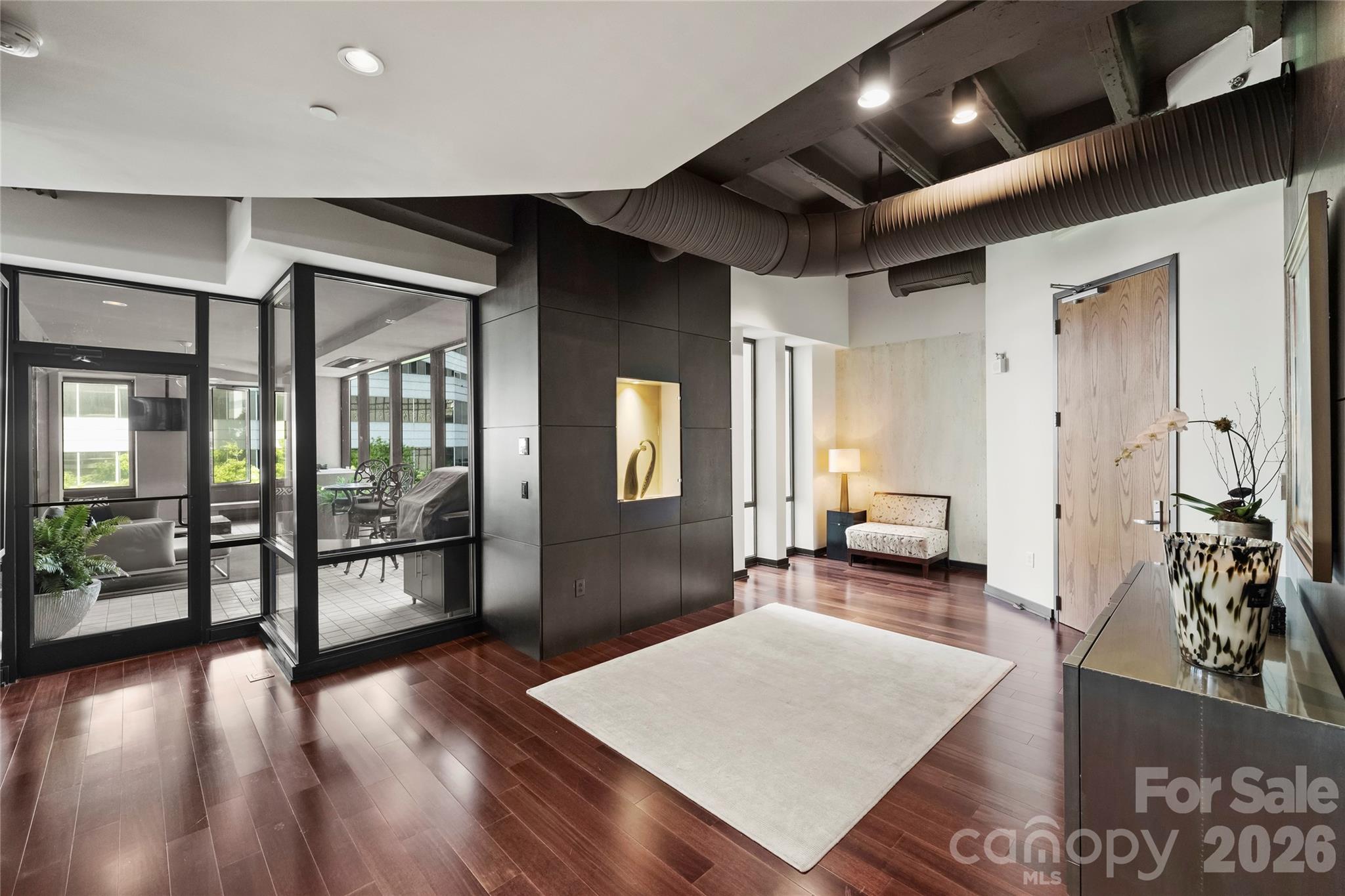 139 S Tryon Street 6 Property Photo 5