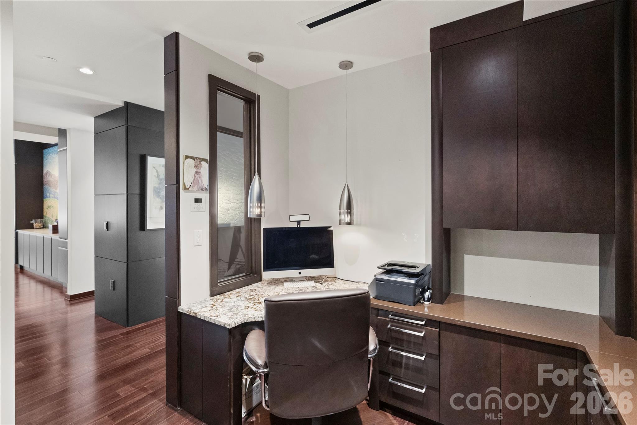 139 S Tryon Street 6 Property Photo 23