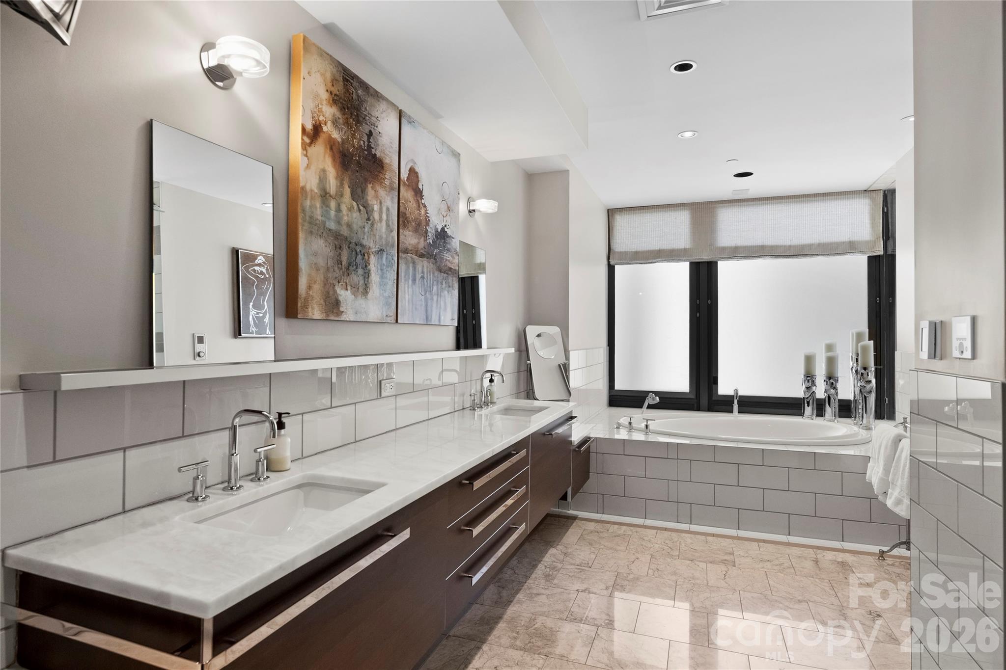 139 S Tryon Street 6 Property Photo 34