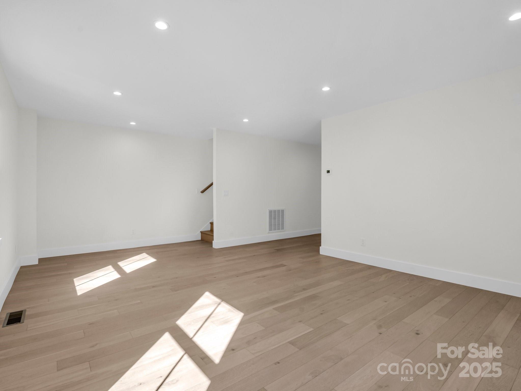 113 Foxwood Drive Property Photo 28
