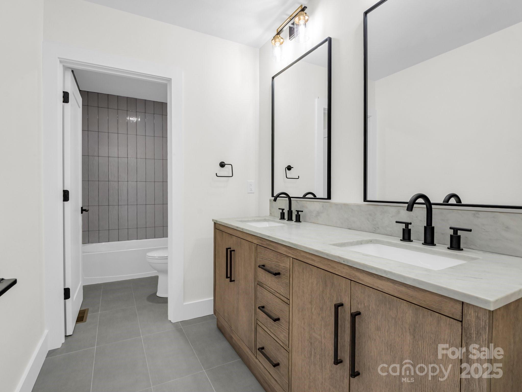113 Foxwood Drive Property Photo 34