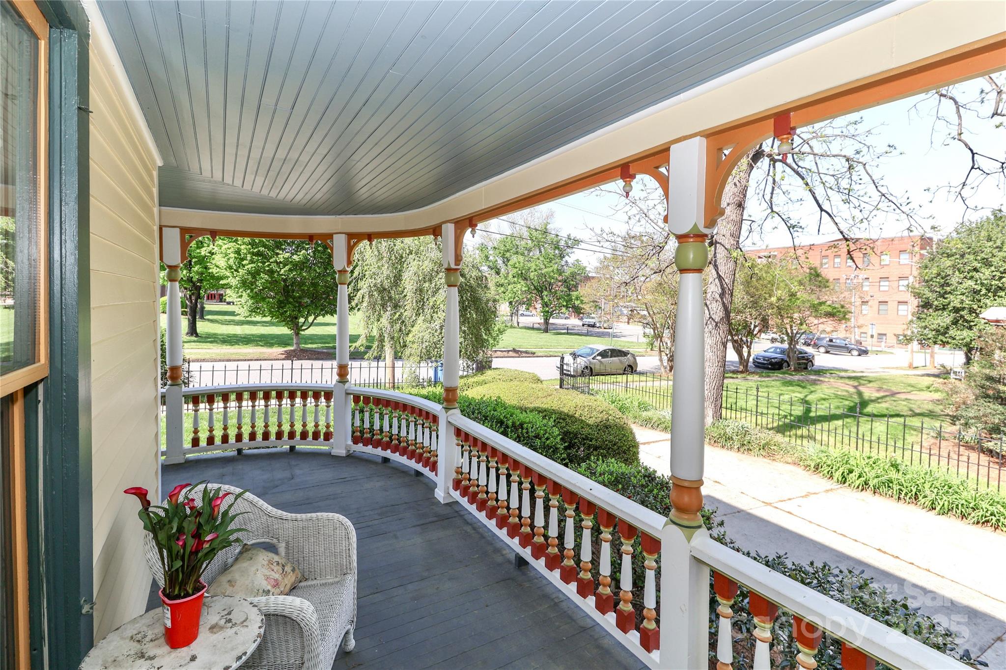 235 Walnut Street Property Photo 5