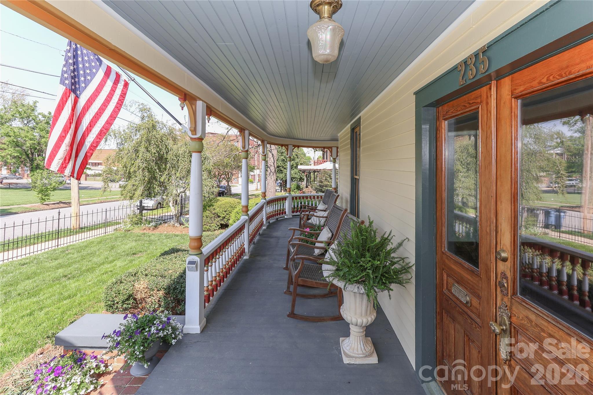 235 Walnut Street Property Photo 6