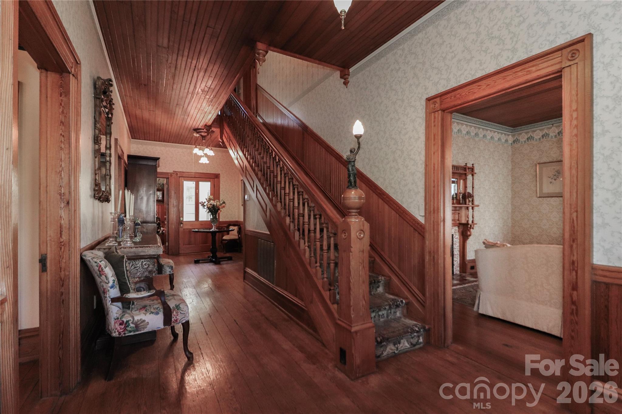 235 Walnut Street Property Photo 8