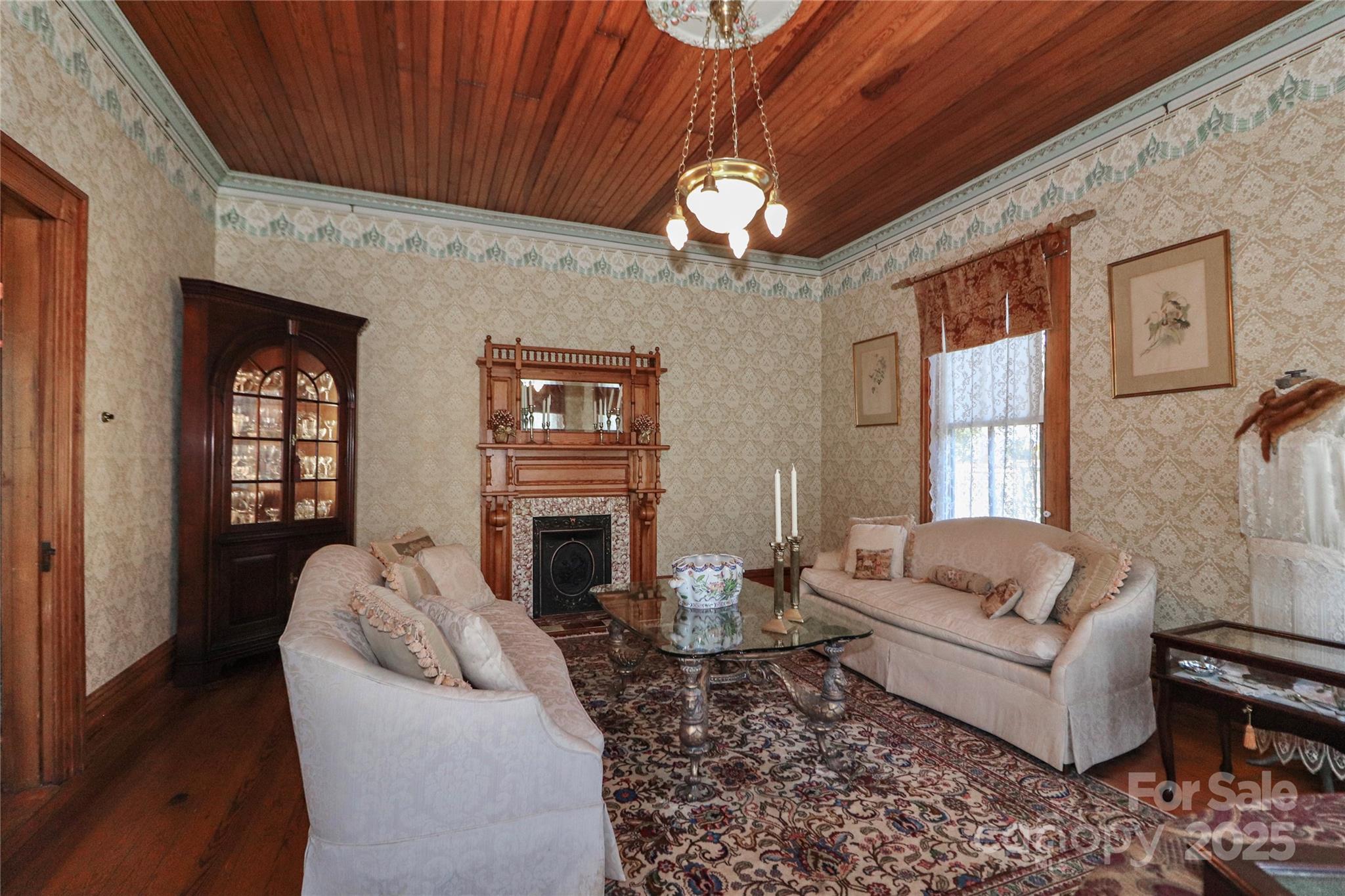 235 Walnut Street Property Photo 11