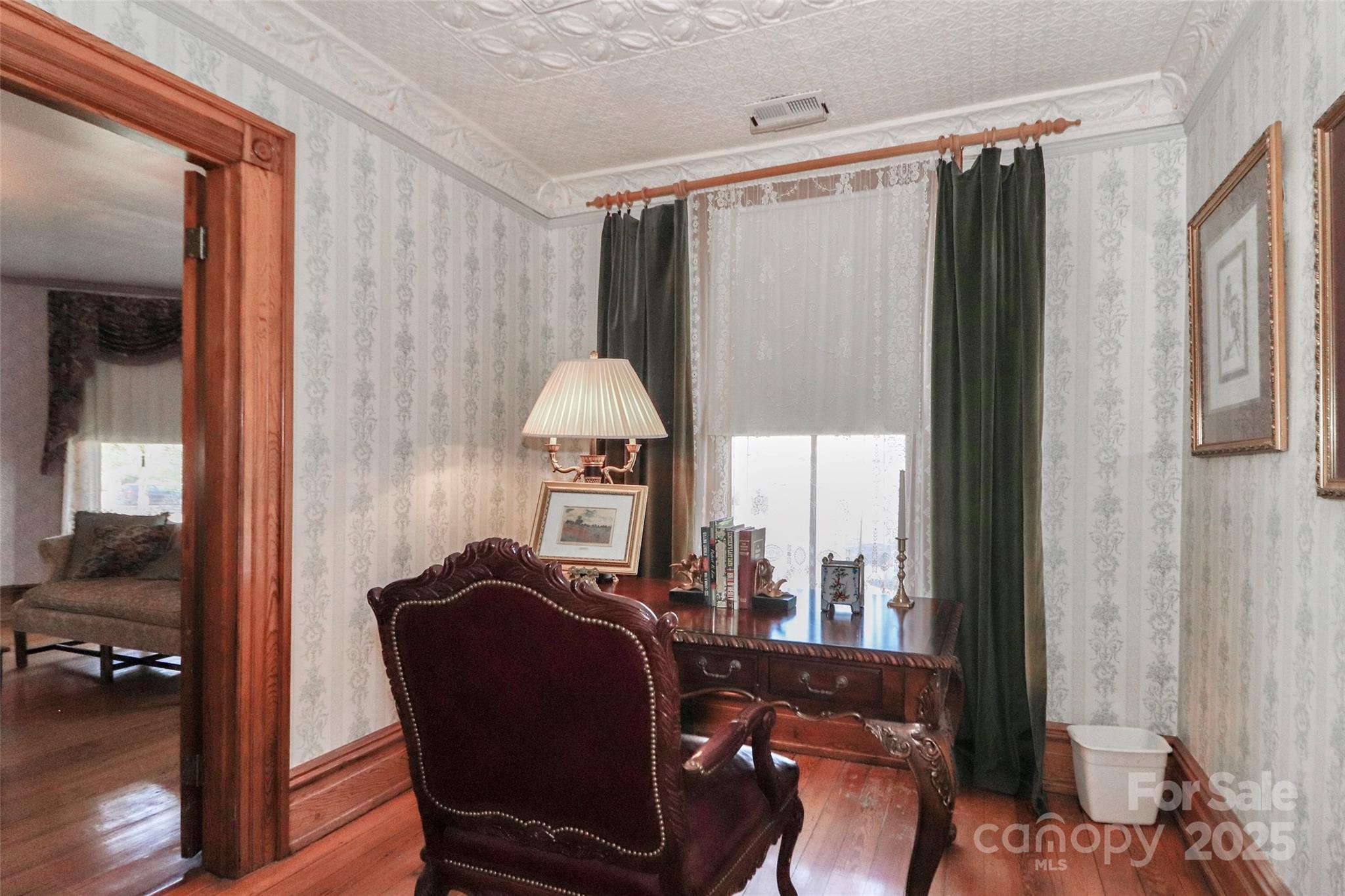 235 Walnut Street Property Photo 24