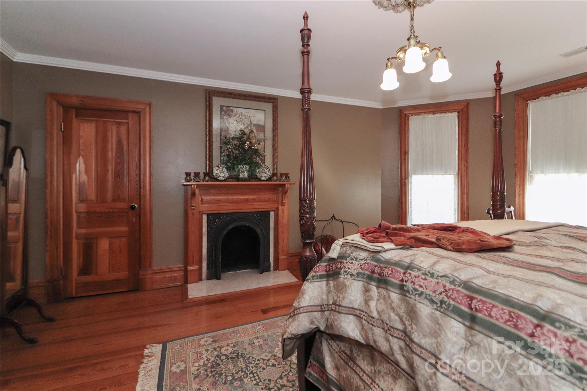 235 Walnut Street Property Photo 33