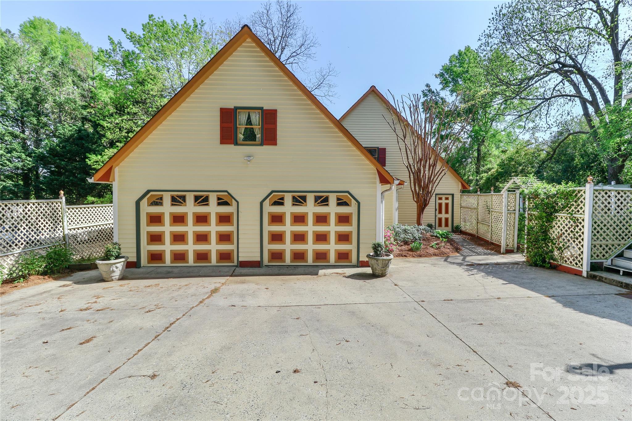 235 Walnut Street Property Photo 45