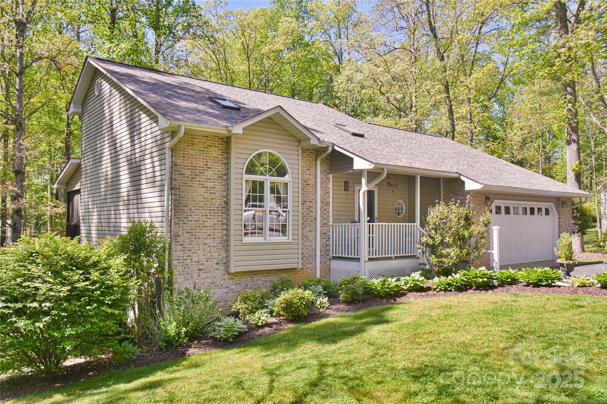 145 Fox Glen Drive Property Photo 7