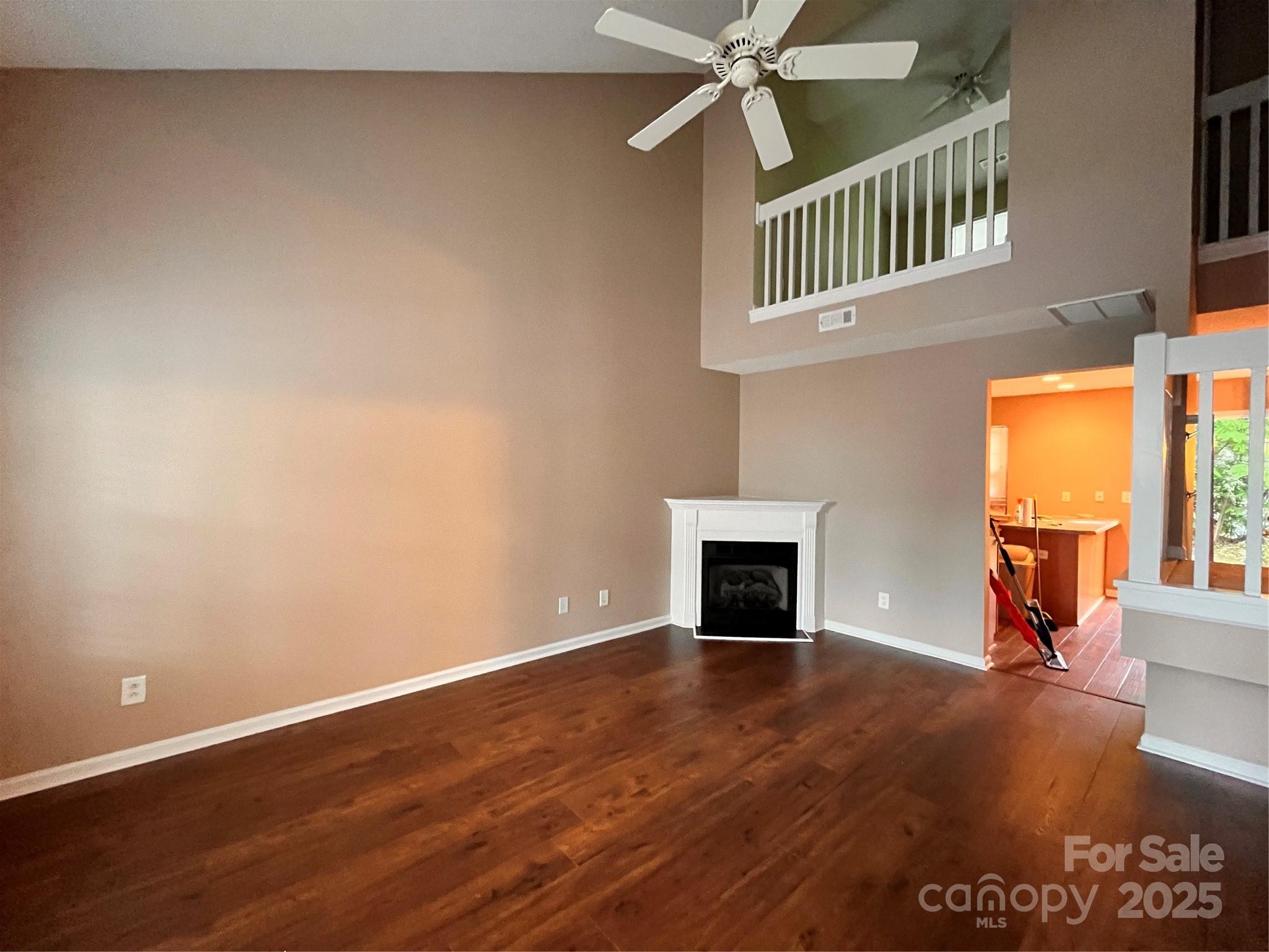 10875 Holly Ridge Boulevard Property Photo 4