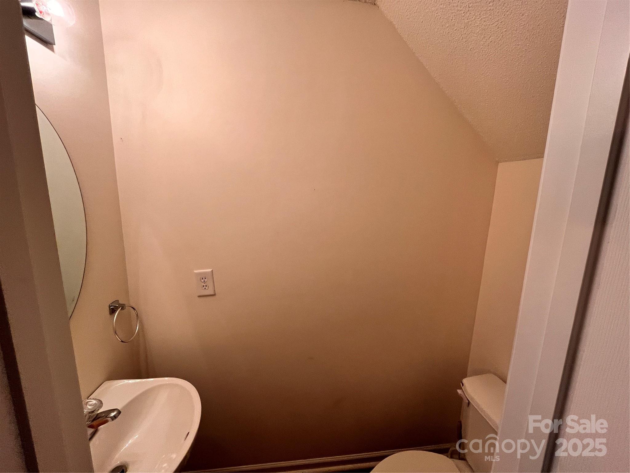 10875 Holly Ridge Boulevard Property Photo 10